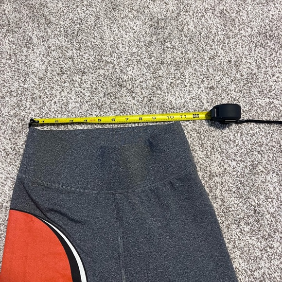 Cleveland Browns Leggings Womens Small NFL Football Gray Athletic Leggings - Picture 6 of 10